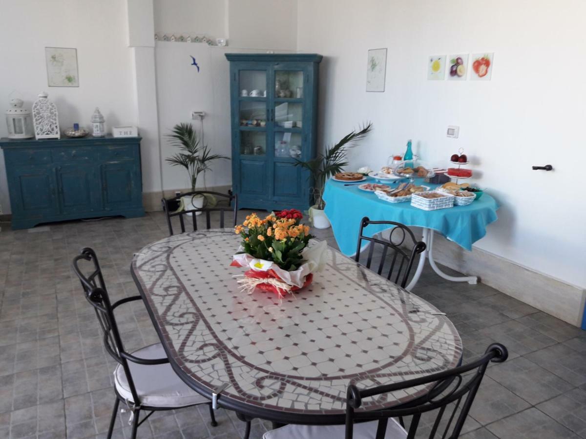 B&B Brezza Marina Torre Pali Bagian luar foto